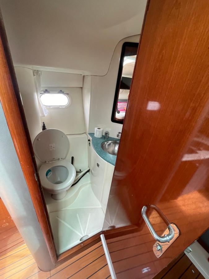 Une Nuit Sur Un Bateau Linge & Menage Inclus La Rochelle  Zewnętrze zdjęcie